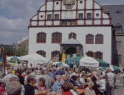 Sternwanderung Plauen - Im Hintergrund das alte Rathaus von Plauen